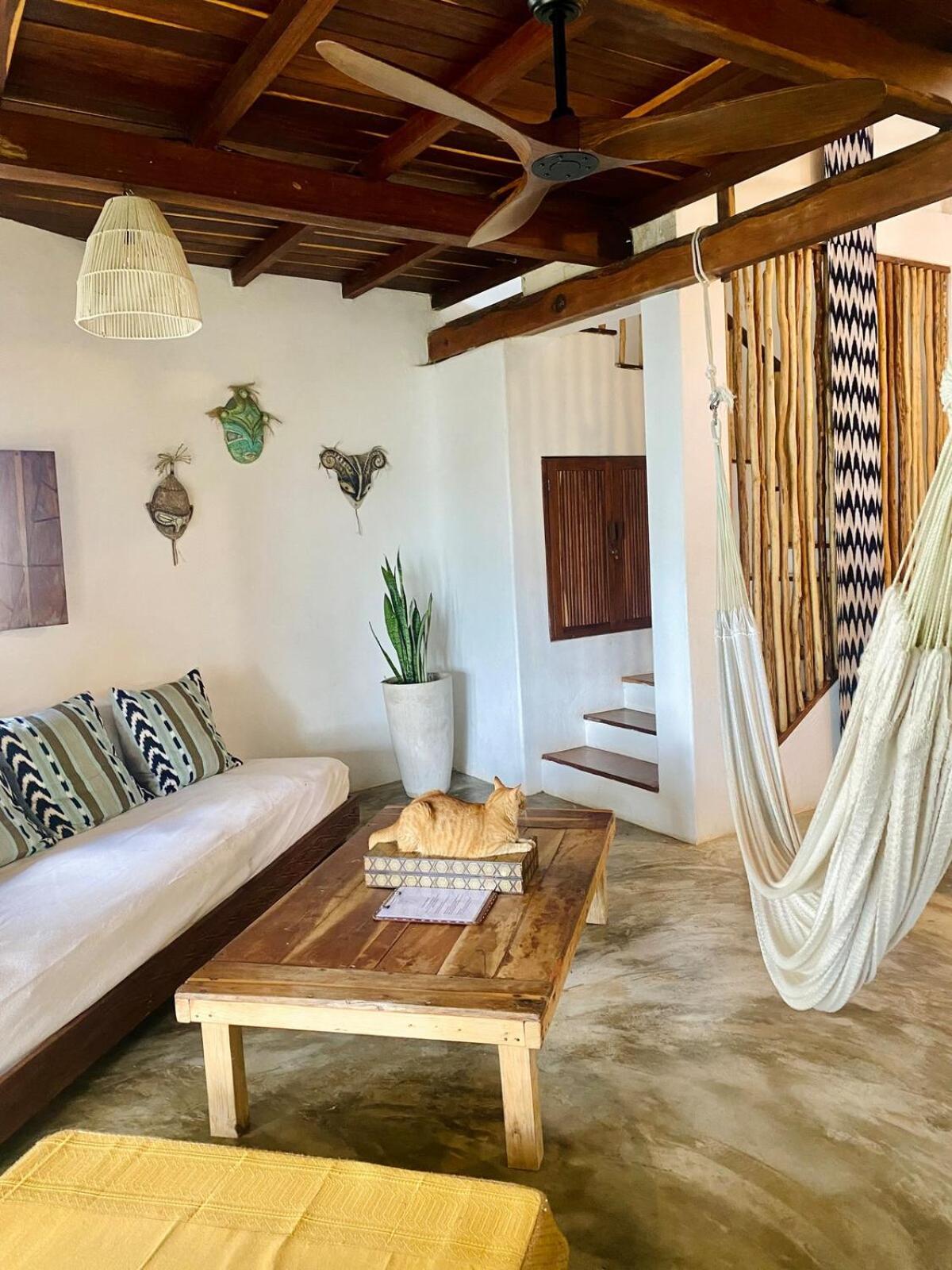 Waterfront Design Eco-villa & Great Wifi Bacalar